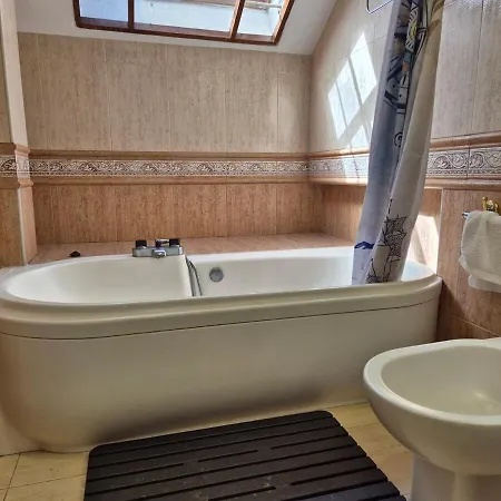 El Veleru Apartman *