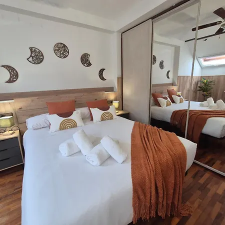 El Veleru Apartment *